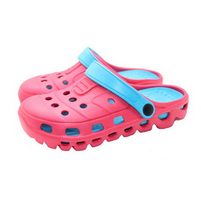 Women beach clogs